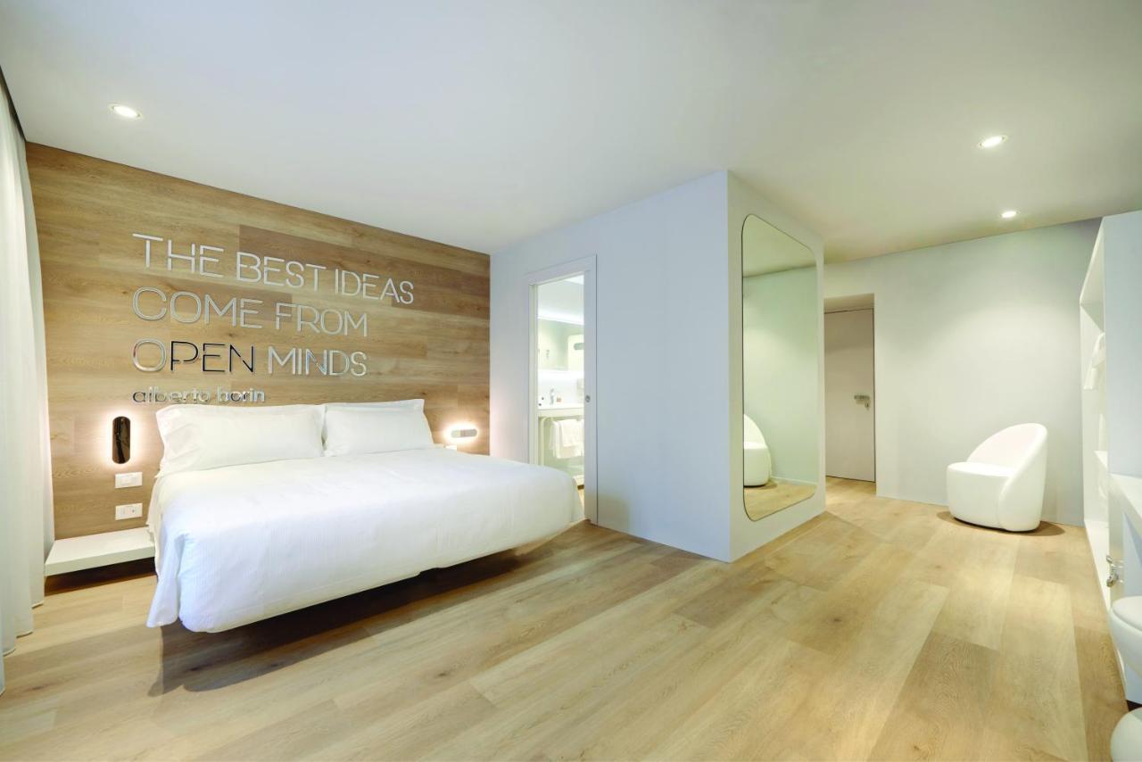 Youme Design Place Hotel Trieste Extérieur photo